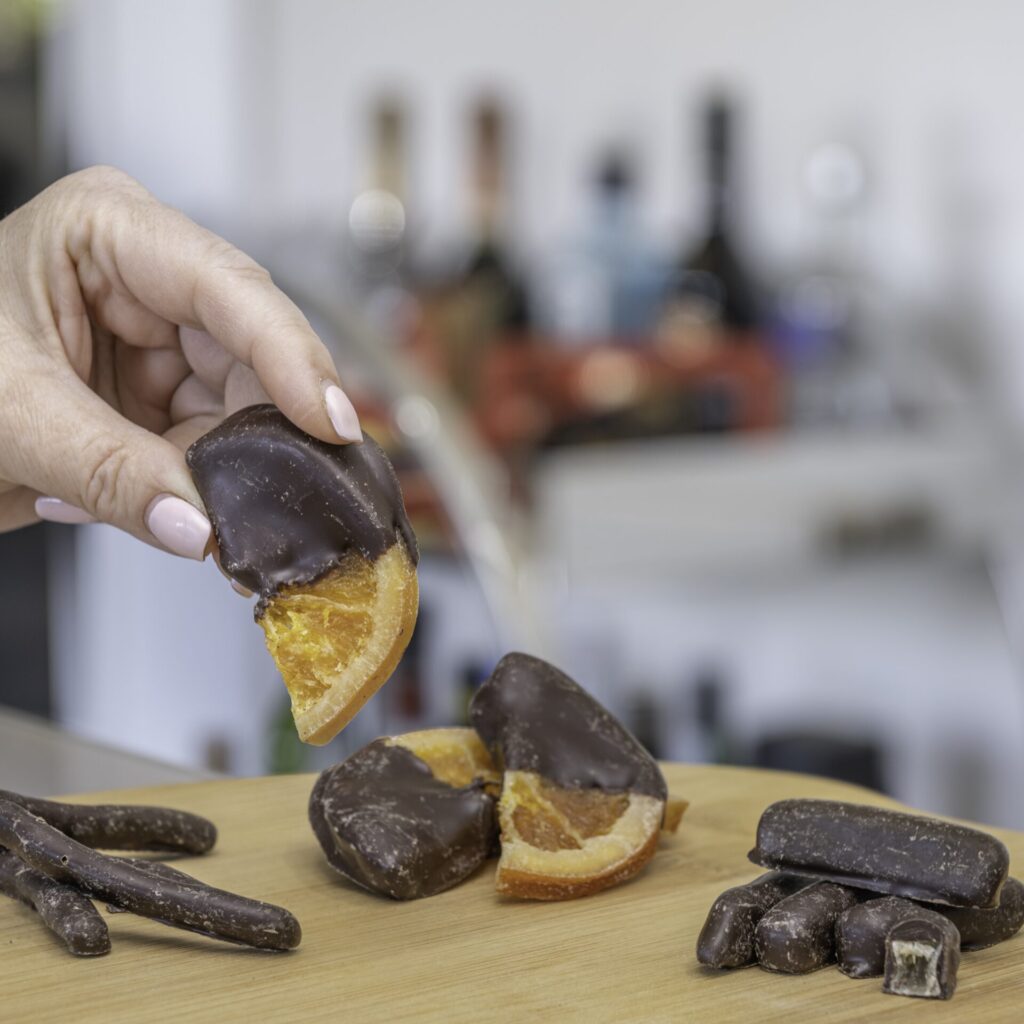 How to make dried fruits it and how long does dried fruit last?